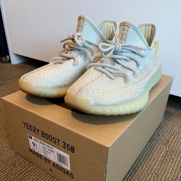 Yeezy Other - adidas Yeezy Boost 350 V2 Light - GY3438 sz 9.5
